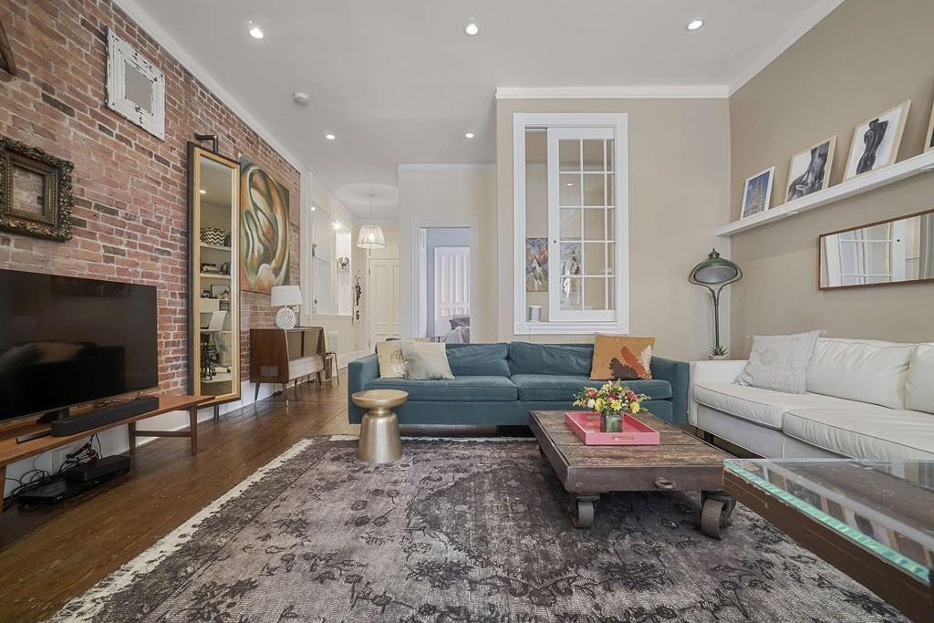 1411 Washington St - Photo 1
