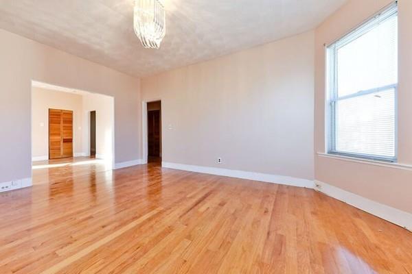 53 Moreland - Photo 1