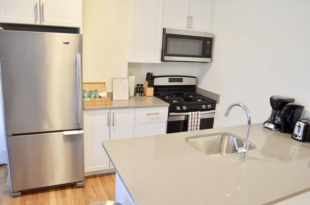 36 East Springfield St - Photo 1