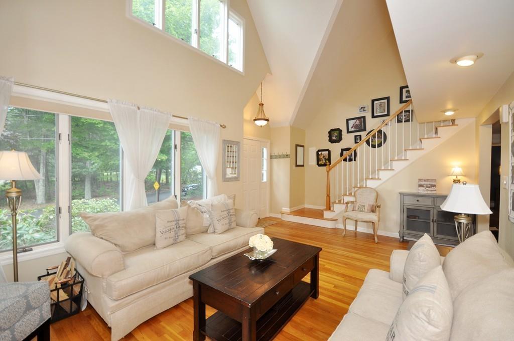 116 Windsor Ave - Photo 1