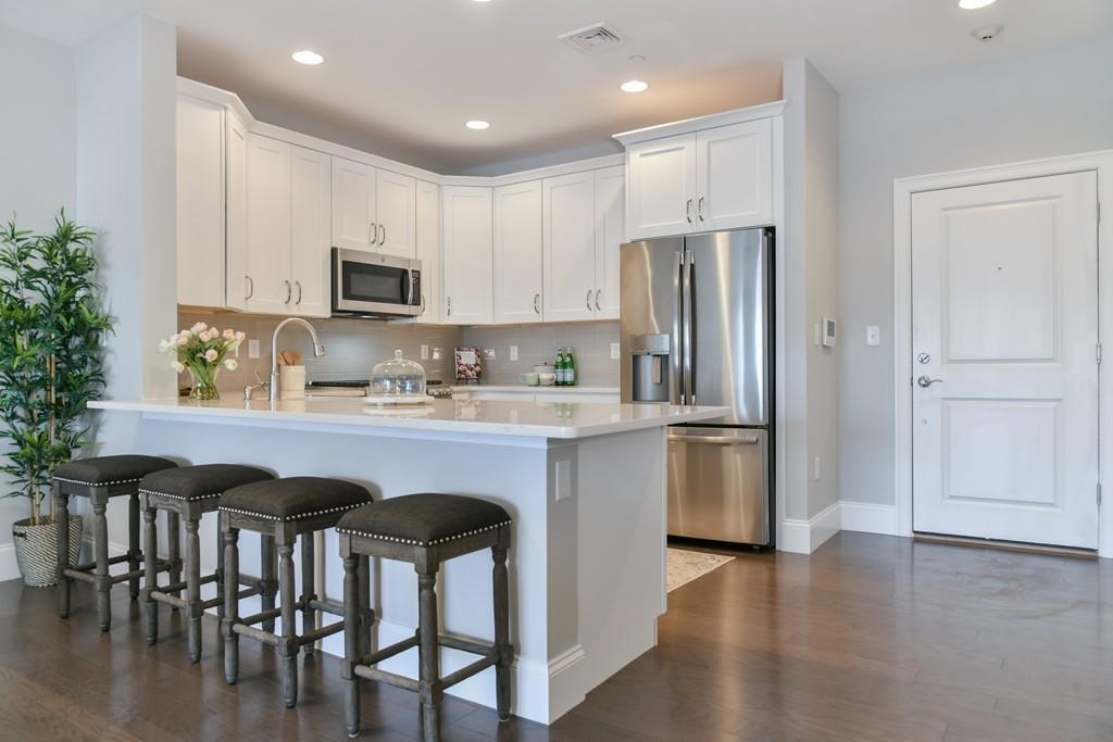 445 Essex Street - Photo 1