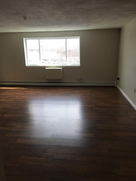 215 Winter St - Photo 1