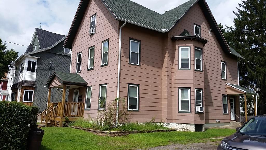 1215 Dwight St - Photo 1