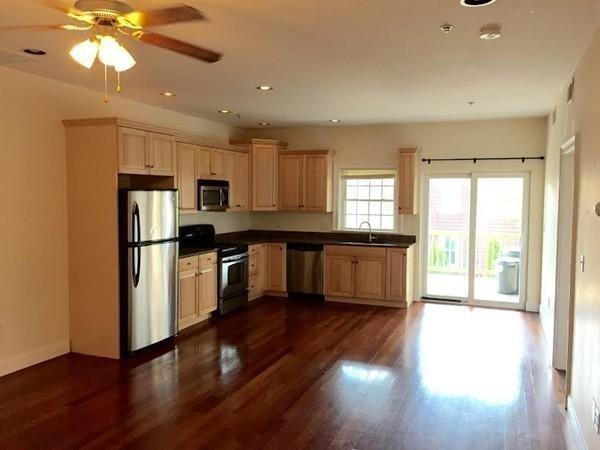 661 Bennington - Photo 1