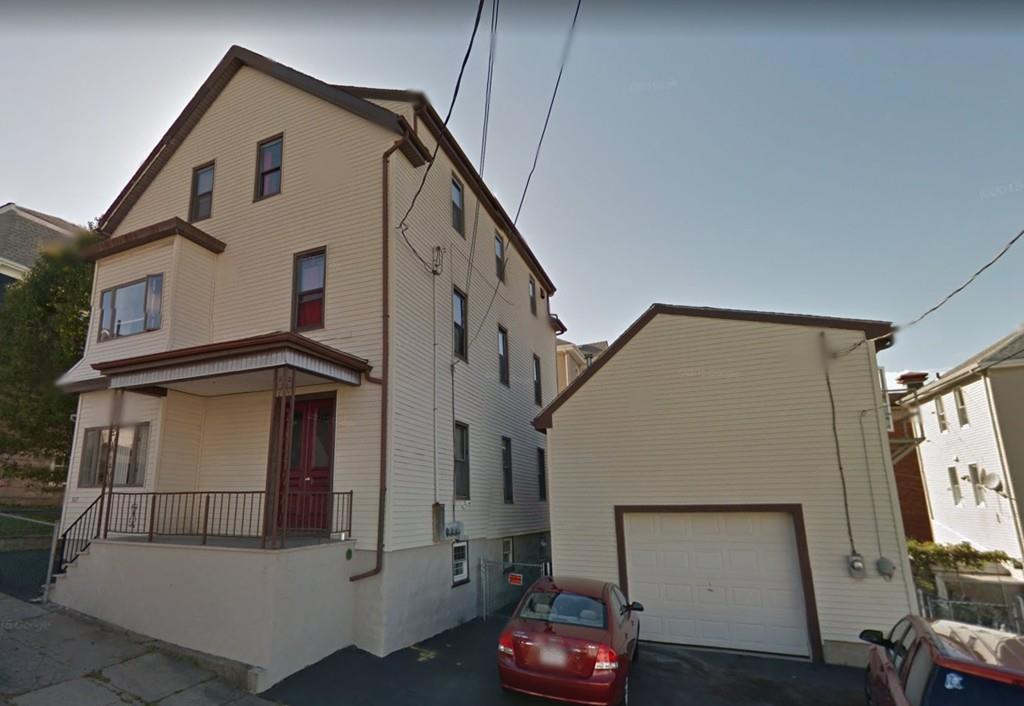 327 Fountain St - Photo 1