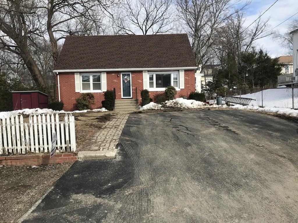 81 Maranda St - Photo 1