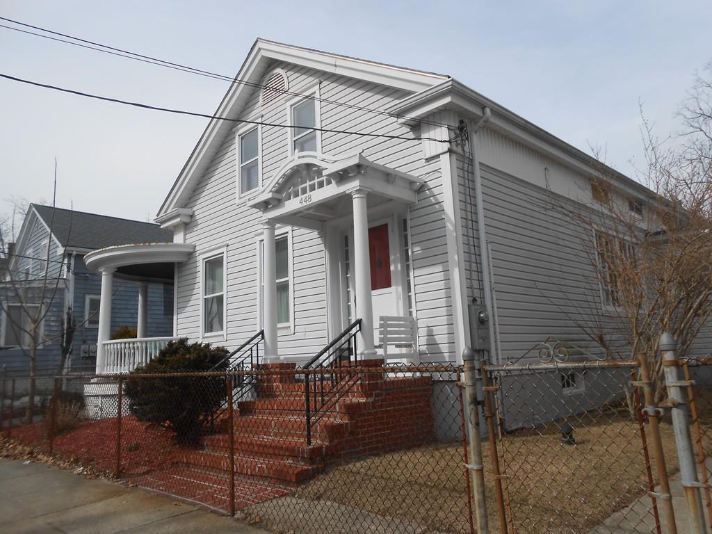 448 Pine St - Photo 1