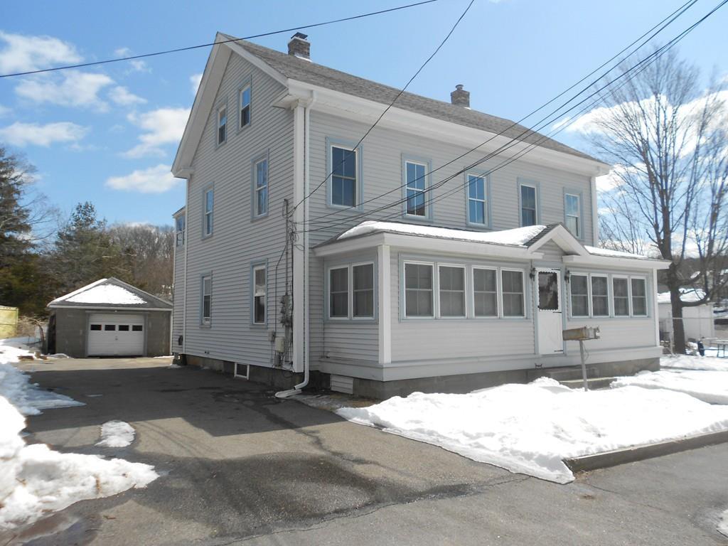 105 Elmwood St - Photo 1