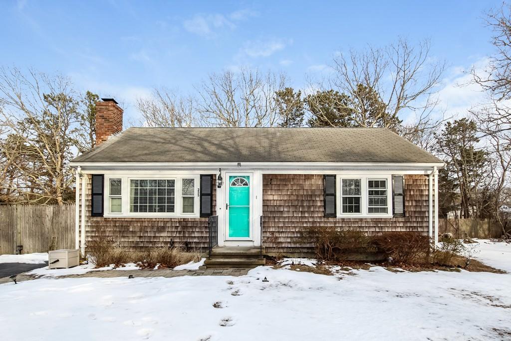 255 Compass Cir - Photo 1
