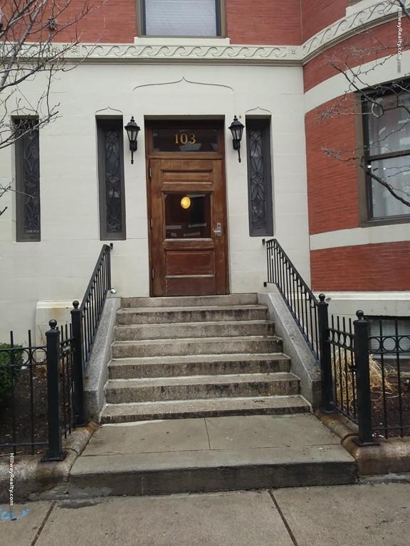 103 Gainsborough St - Photo 1