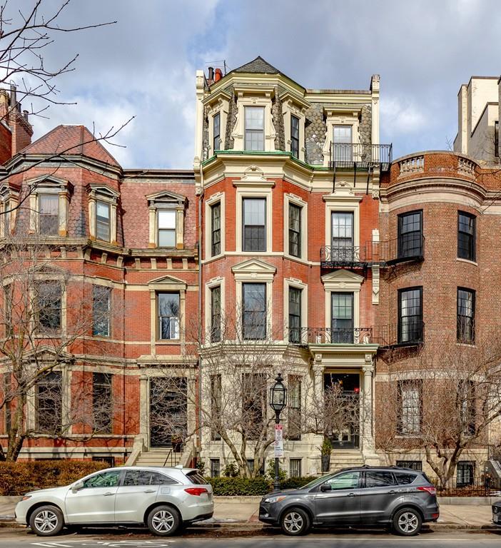 315 Commonwealth Avenue - Photo 1