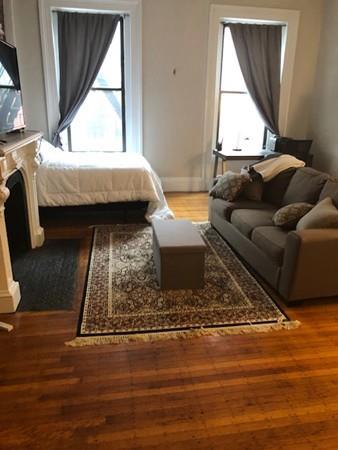 114 Marlborough St - Photo 1