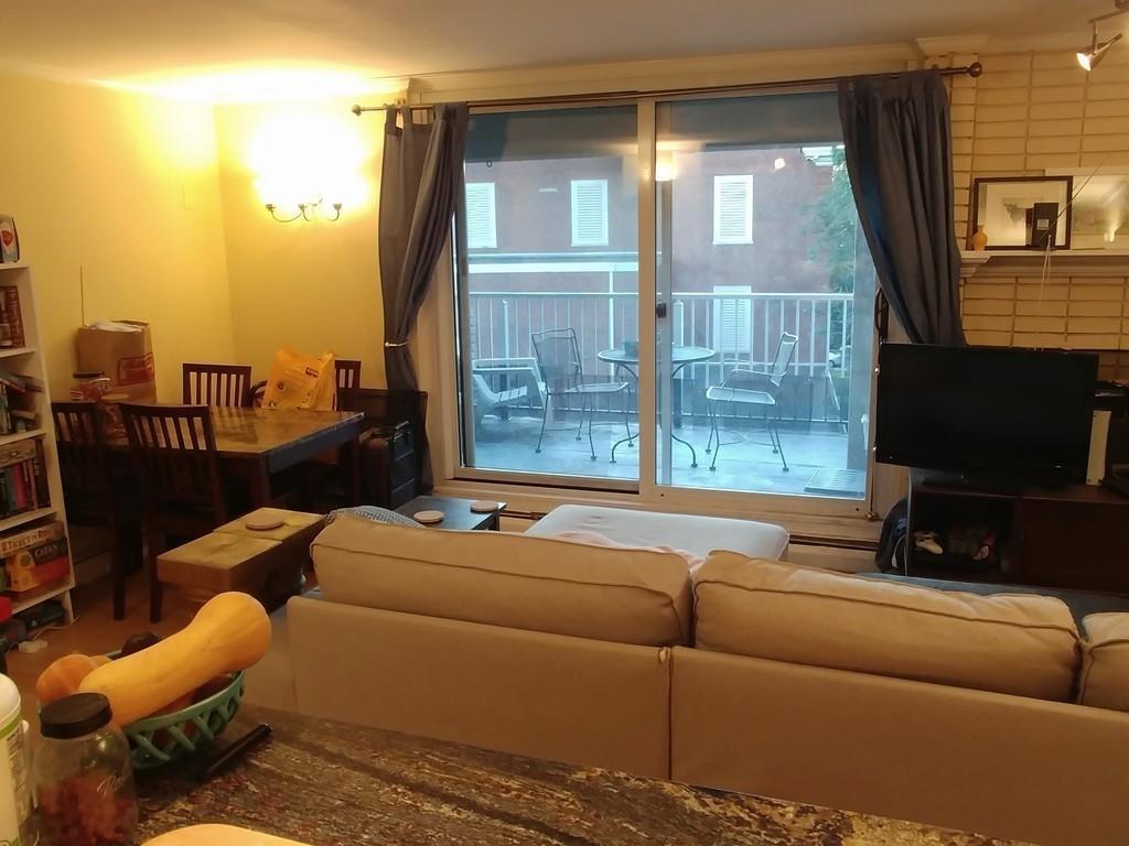 4 Trowbridge Pl - Photo 1