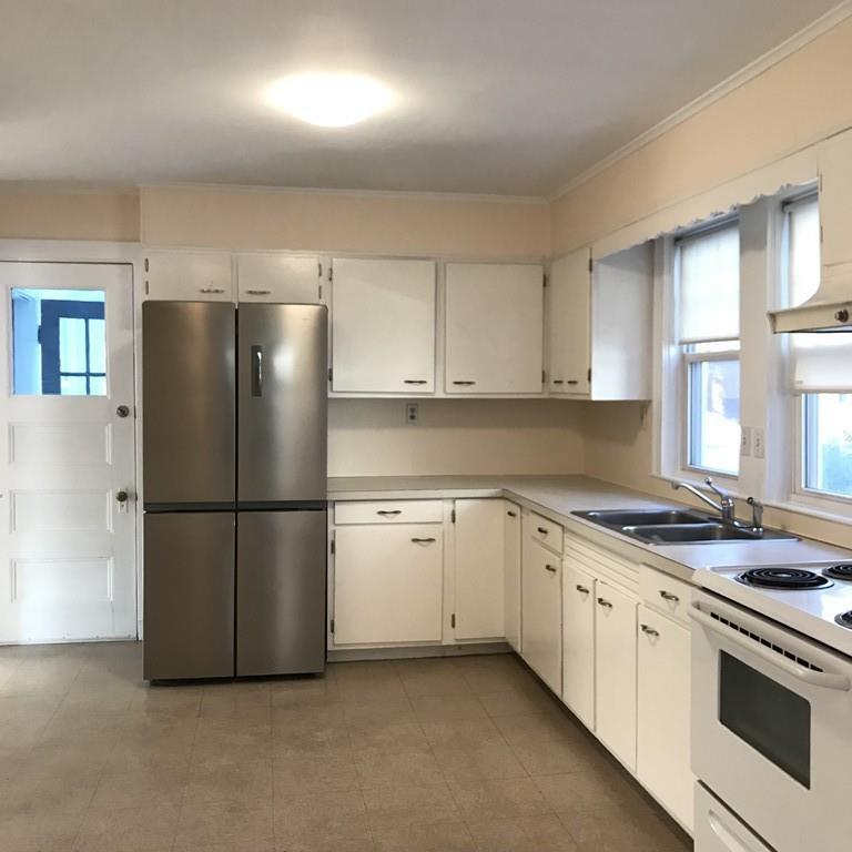 130 Willow St - Photo 1