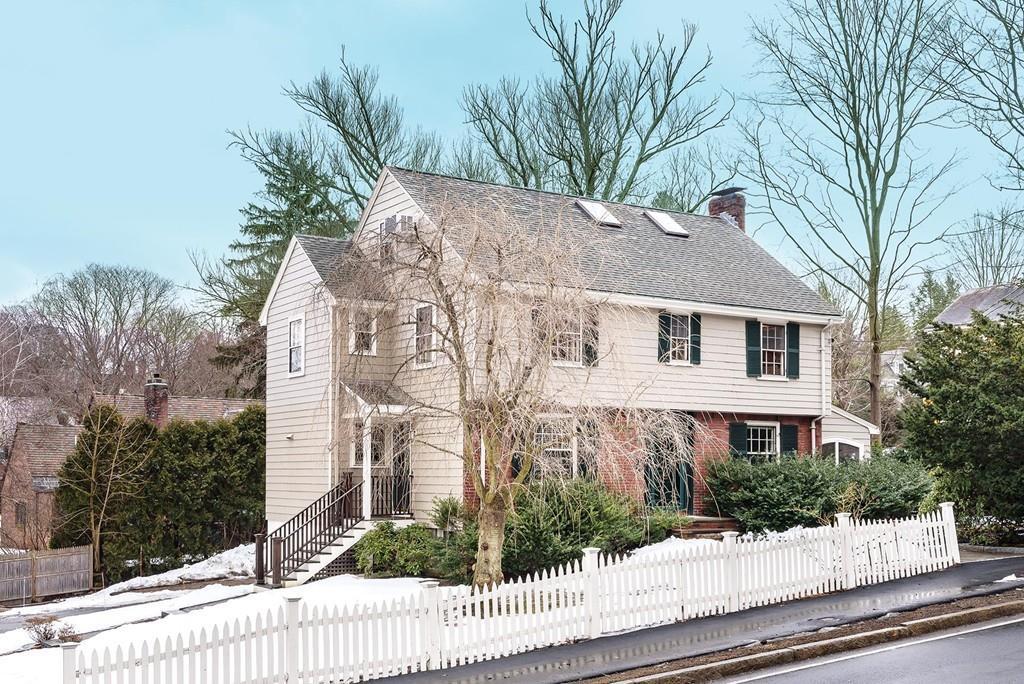 120 Chestnut St - Photo 1
