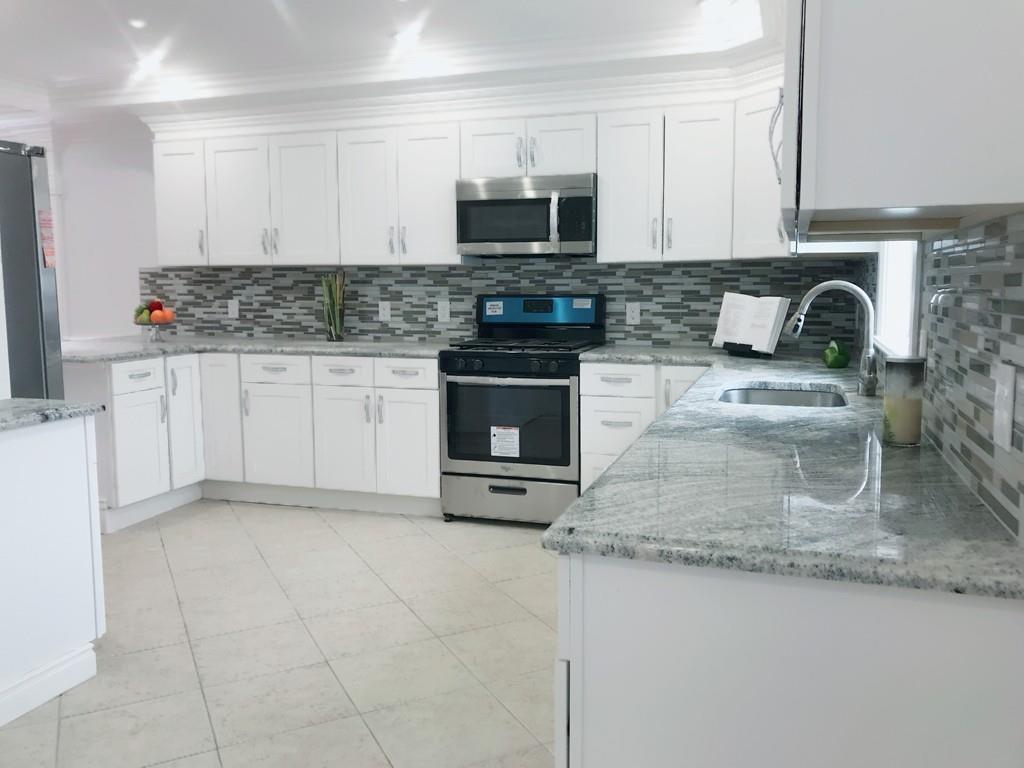 74 Quincy St - Photo 1