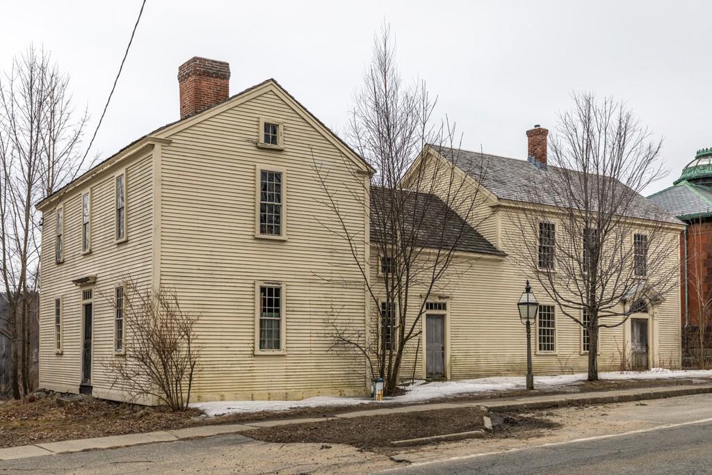 804 Main Street - Photo 1