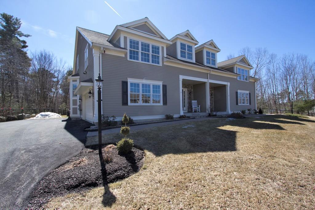 7 White Cedar Drive - Photo 1