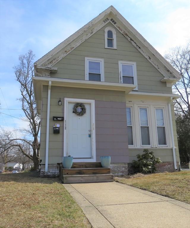 112 Summer St - Photo 1