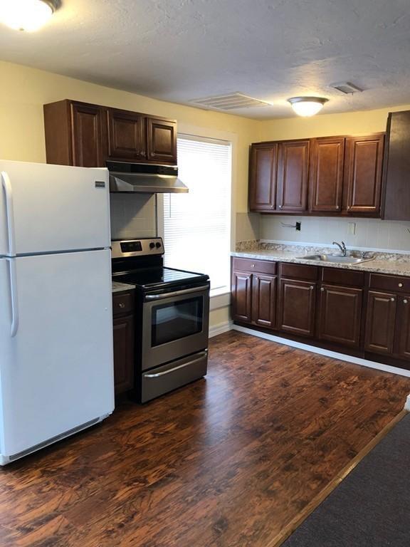 251 Bussey Street - Photo 1