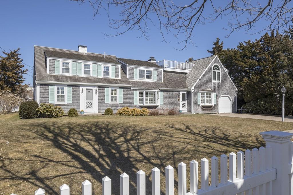 118 Bridge St - Photo 1
