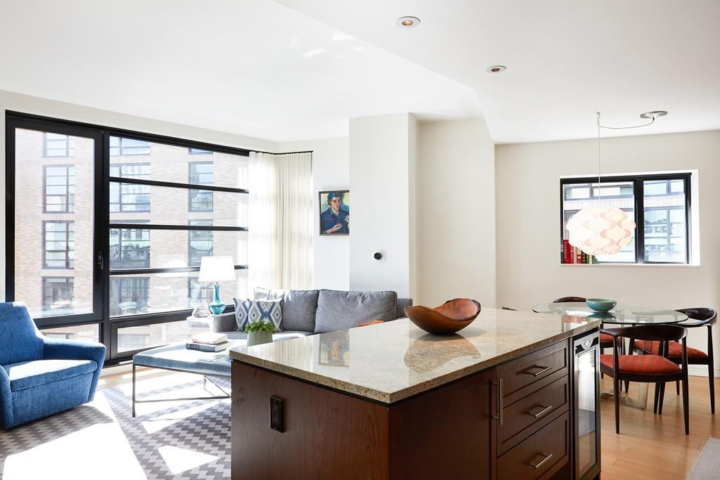 580 Washington St - Photo 1