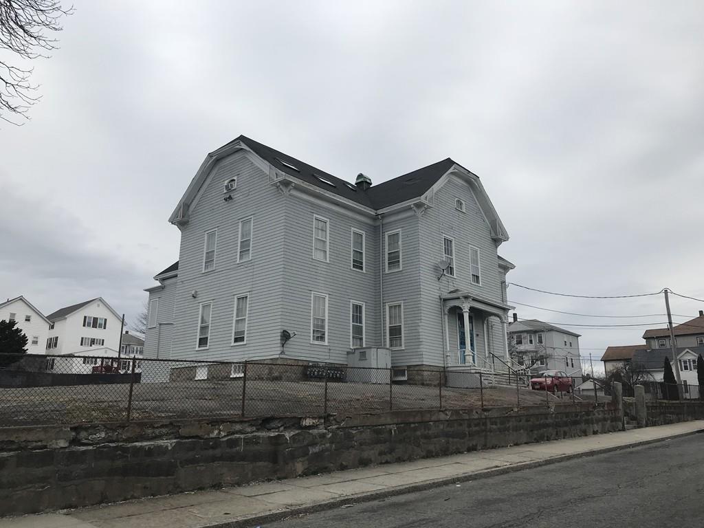 870 Pine Street - Photo 1
