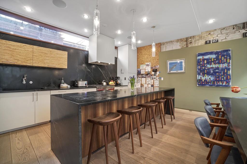 81 Chestnut Street - Photo 1