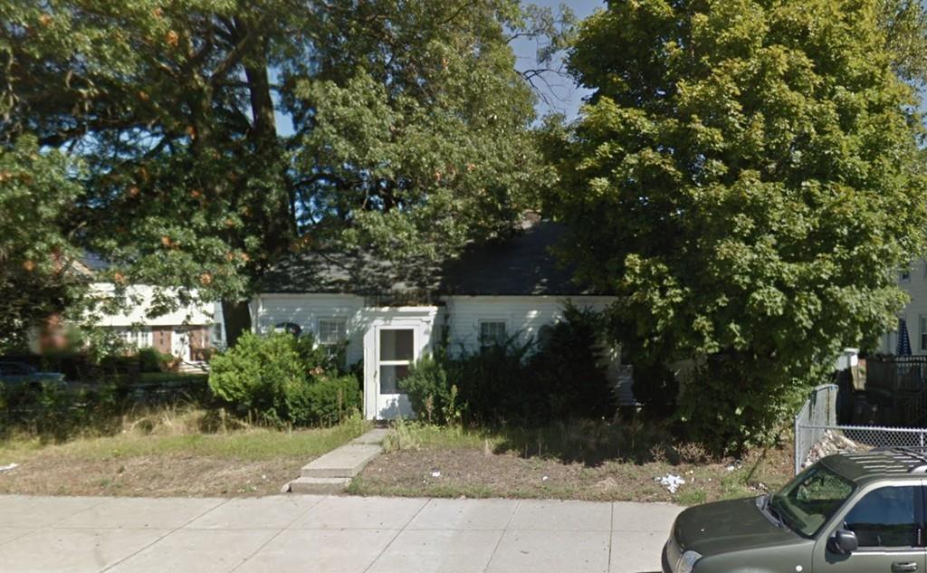 748 Cummins Highway - Photo 1
