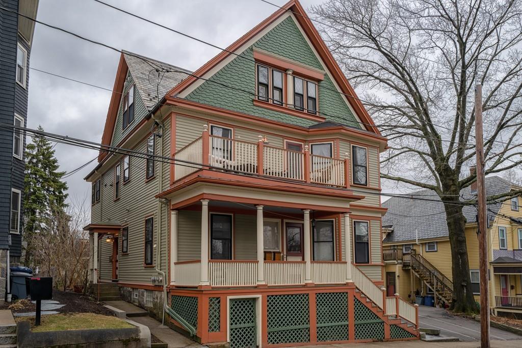 32 Adelaide Street - Photo 1