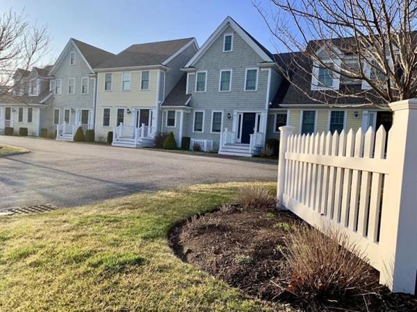1068 Main Street - Photo 1