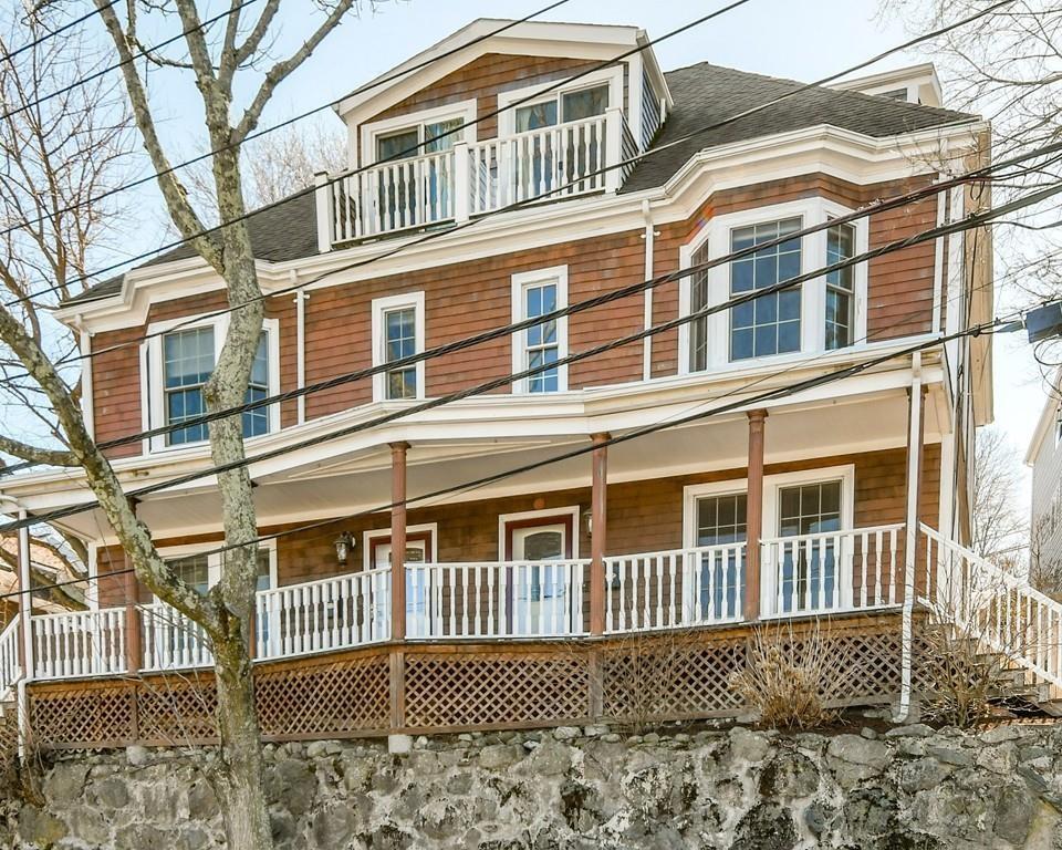 110-112 Paul Revere Rd - Photo 1