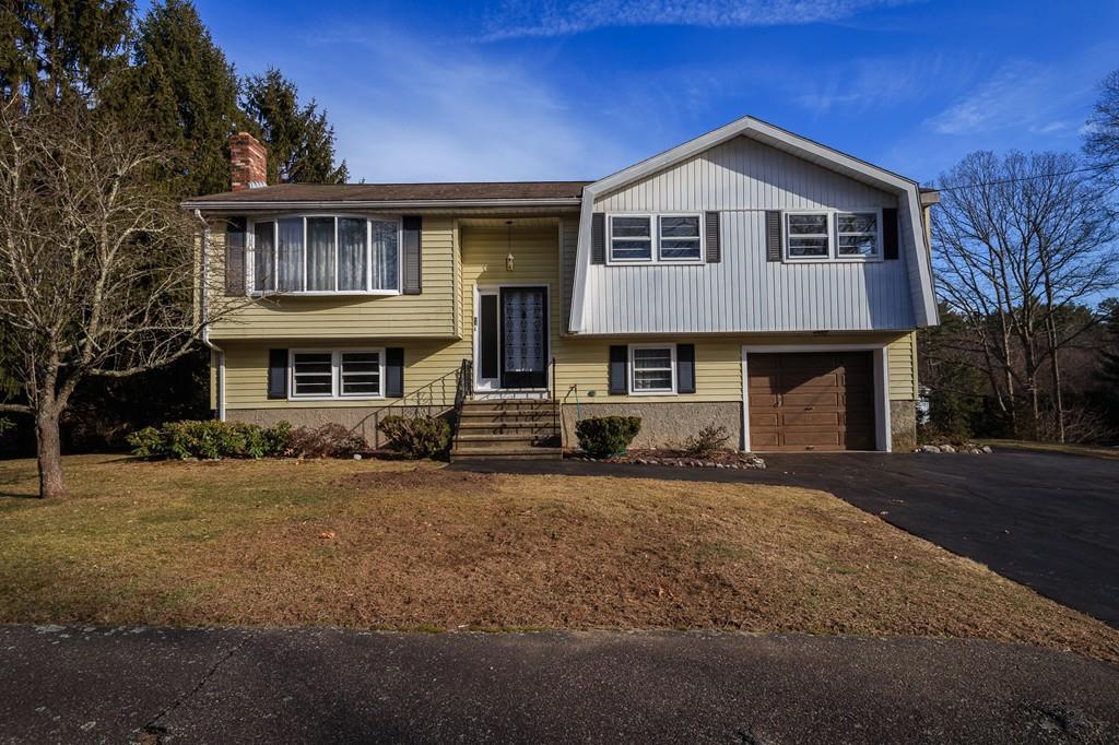 14 Crestwood Ln - Photo 1