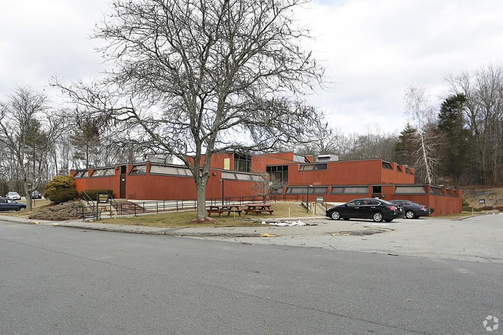 140 Haverhill St - Photo 1