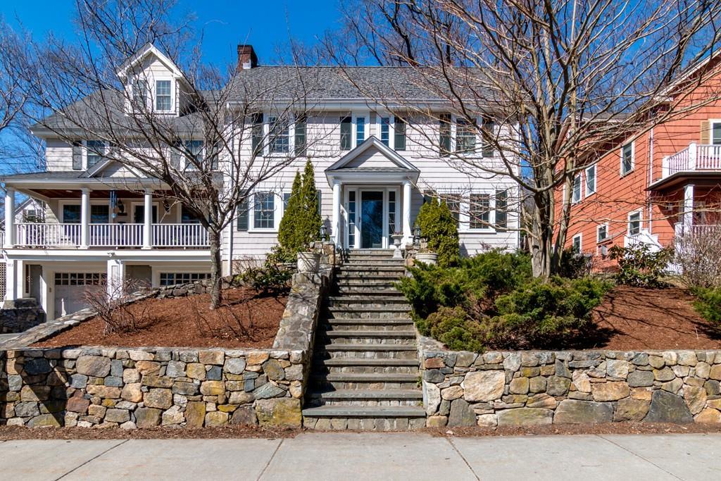 501 Lowell Avenue - Photo 1