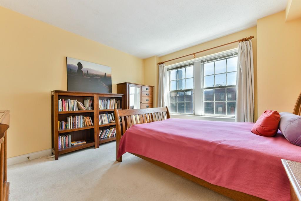 534 Beacon Street - Photo 1