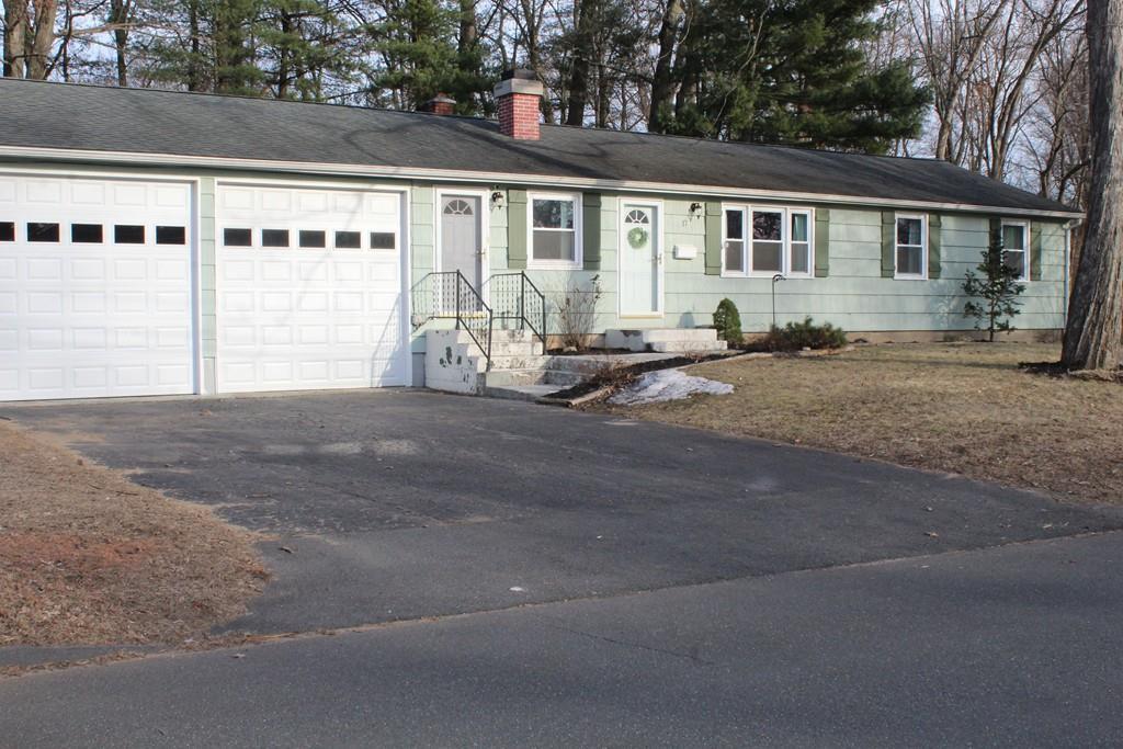 17 Quaker Lane - Photo 1