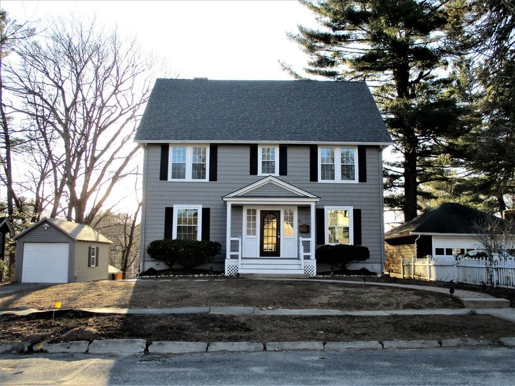 76 Moore Avenue - Photo 1