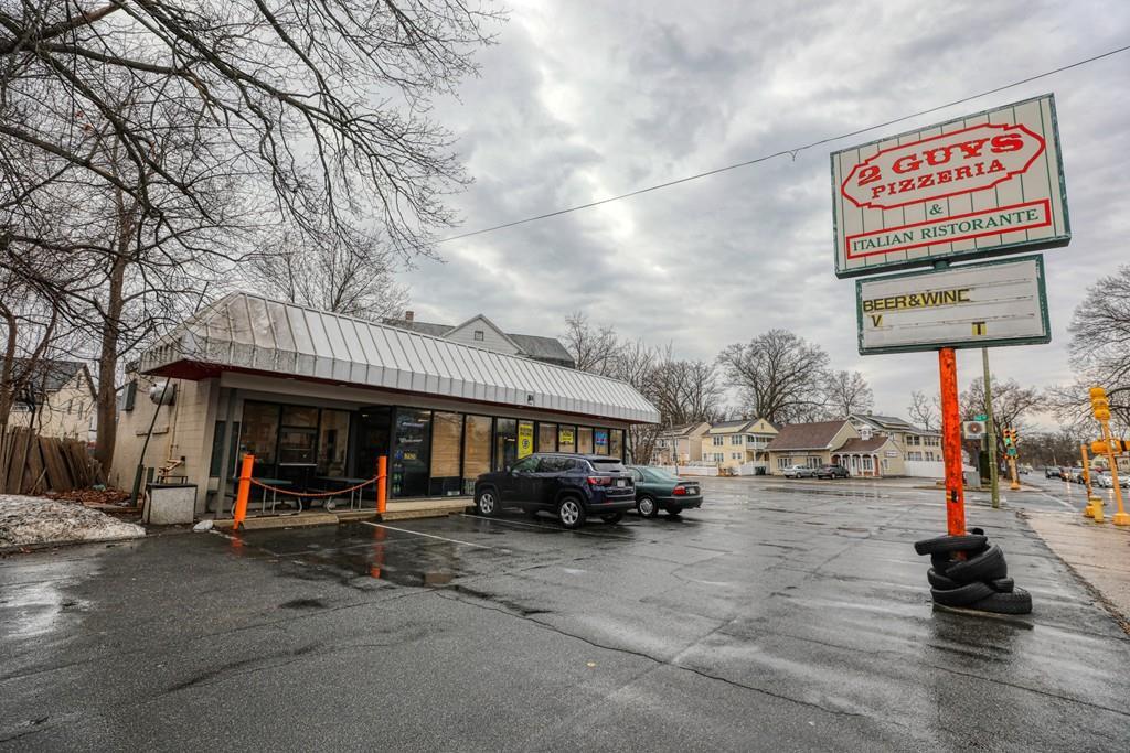 477 Page Blvd - Photo 1