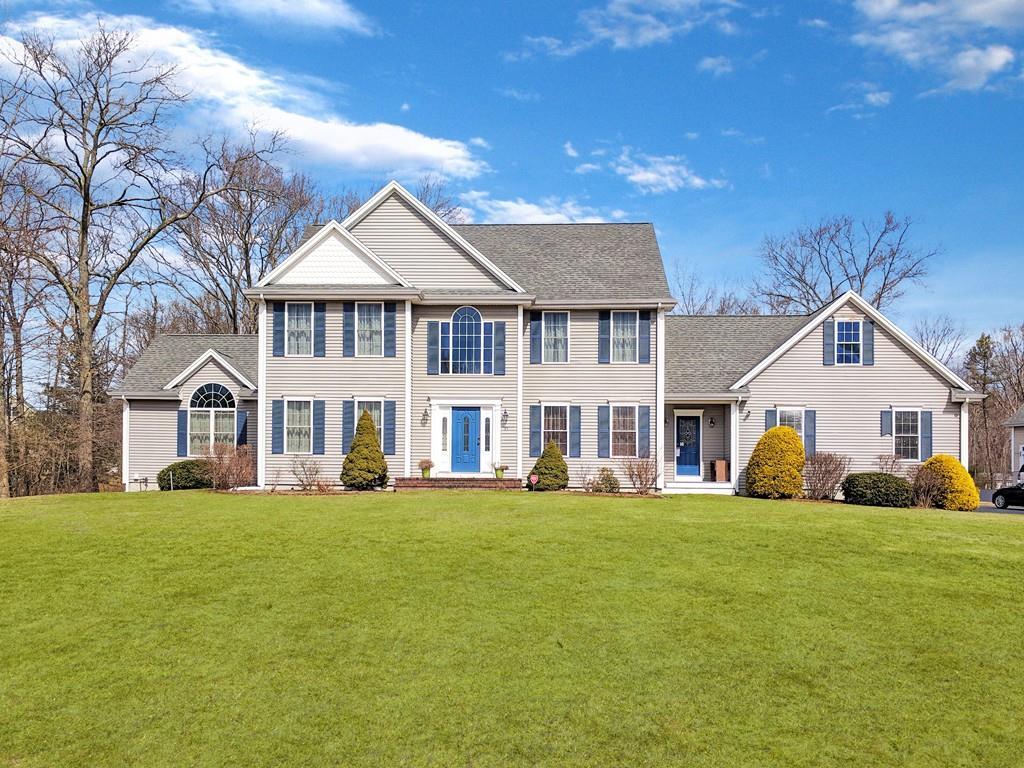 95 Saint Lawrence Way - Photo 1