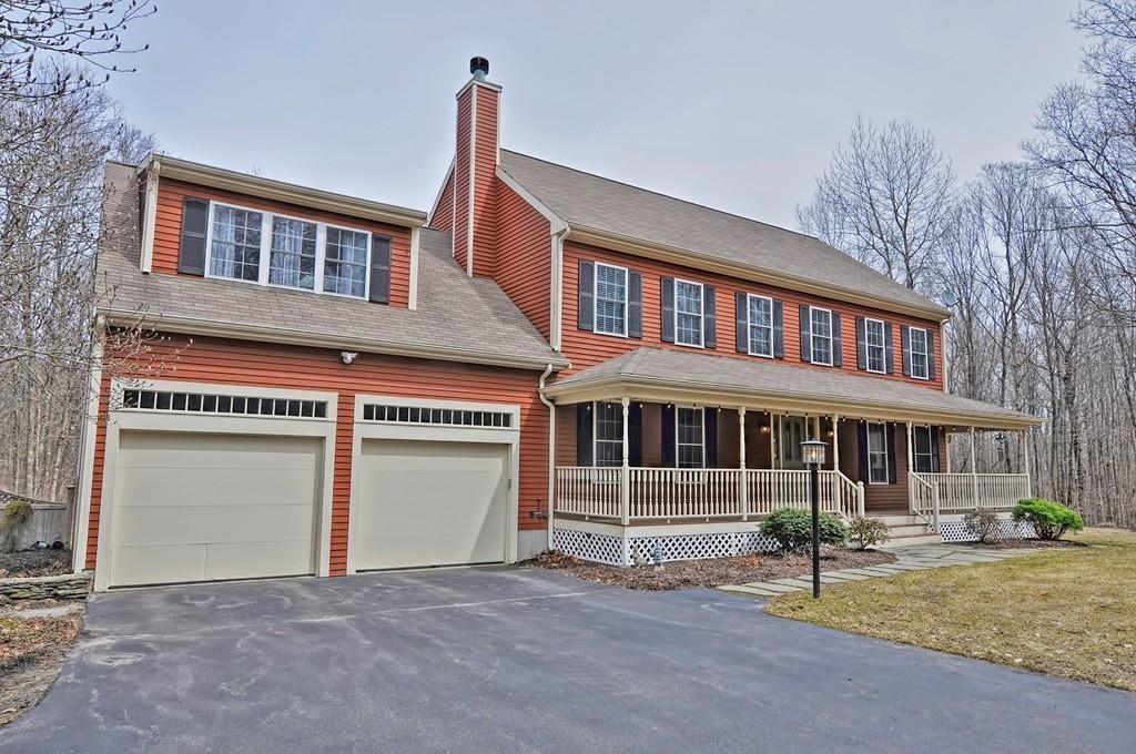 14 Lois Ln - Photo 1