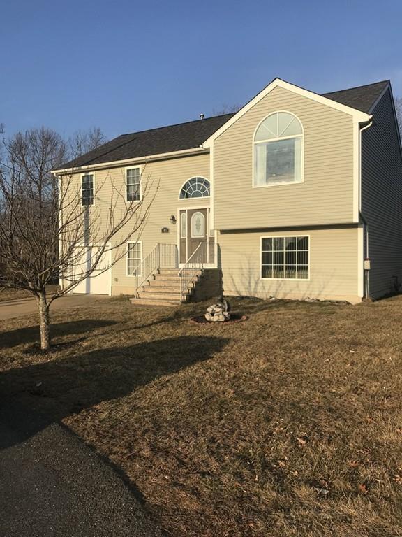 1096 Laurel St - Photo 1