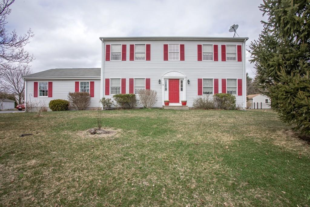 10 Hawthorne Way - Photo 1