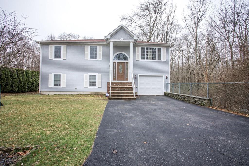 793 Montgomery St - Photo 1