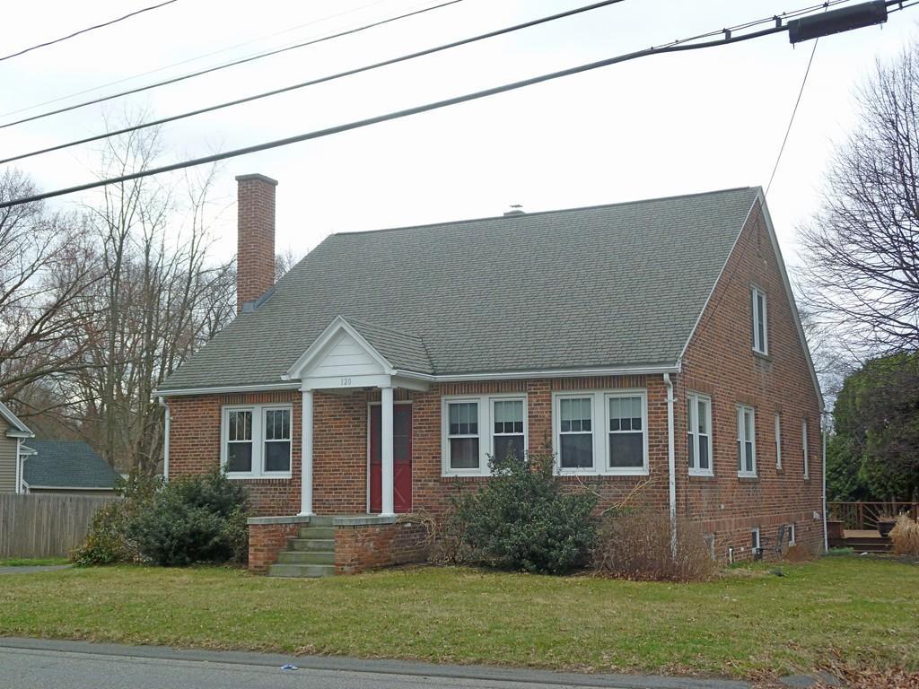 120 Lyman St - Photo 1
