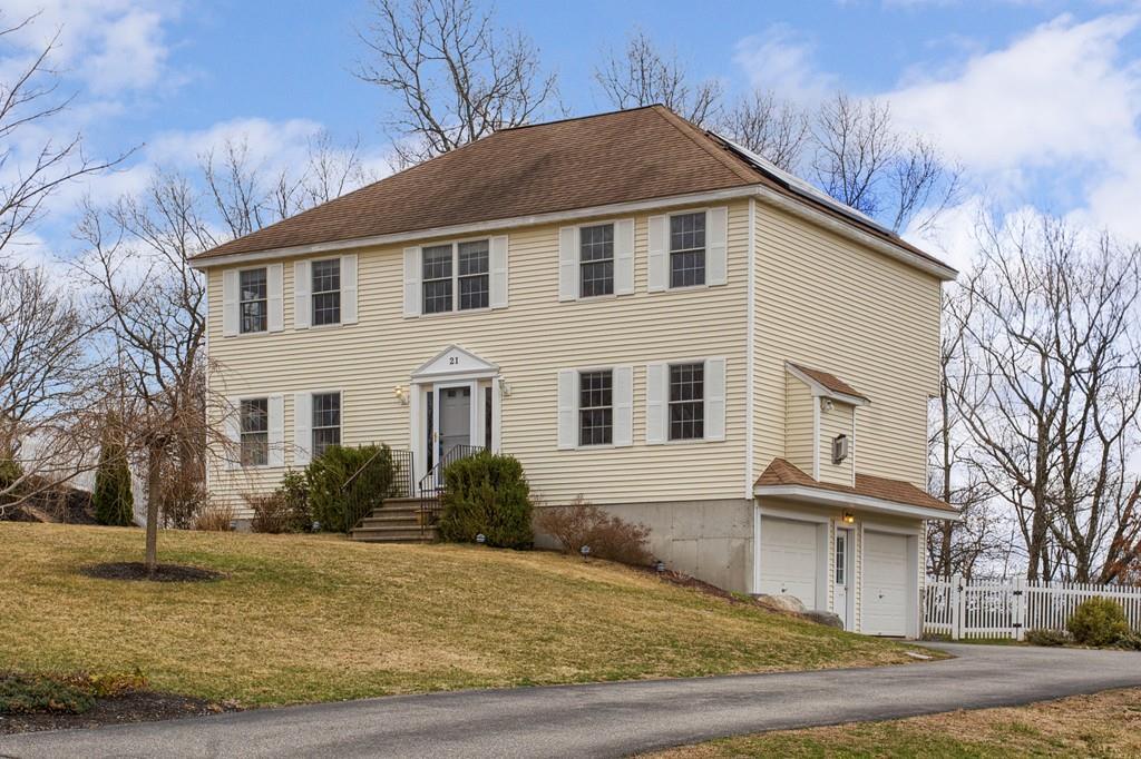 21 Nathan Dr - Photo 1