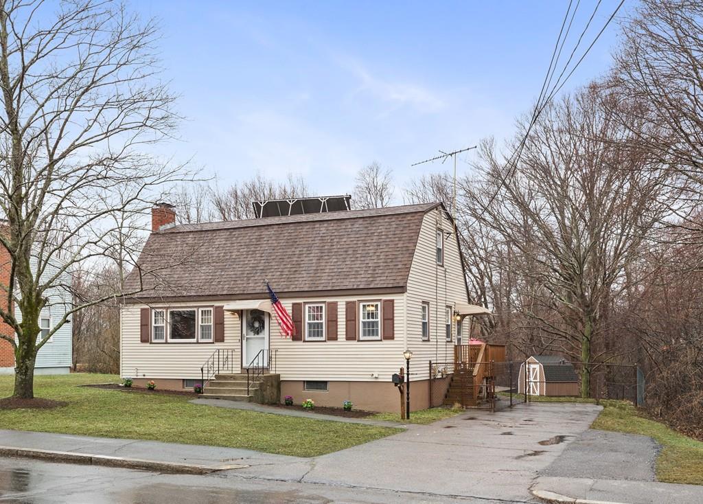 25 Frost St - Photo 1