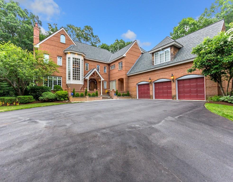 31 Old Orchard Cir - Photo 1