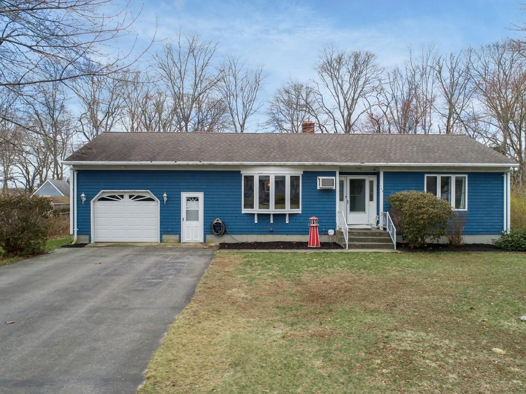 105 Beechwood - Photo 1