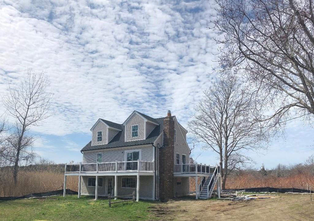 35 Holbrook Ave - Photo 1